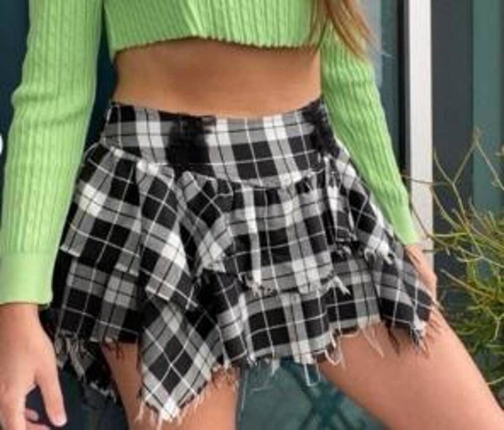 Hot Topic Black White Plaid Raw Edge Ruffle Mini Skirt XL Academia School Girl E
